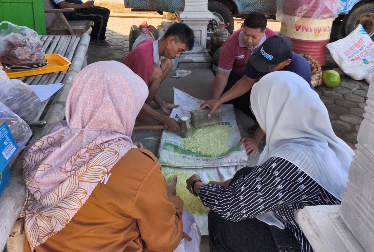 WUJUDKAN PERTANIAN BERKELANJUTAN, GAPOKTAN DESA SETREN GELAR PELATIHAN PEMBUATAN NUTRISI ORGANIK